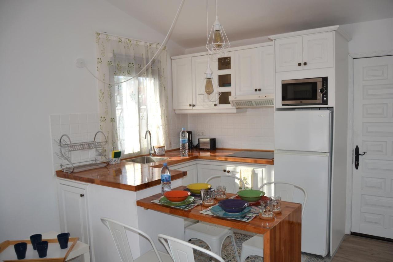 White Exclusive Bungalow. 2 Rooms, Garden & Pool. Maspalomas  Bagian luar foto