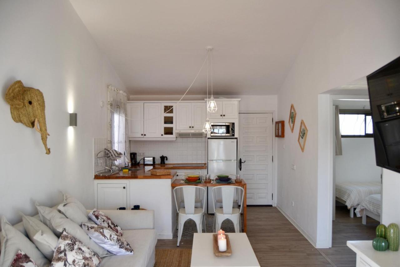 White Exclusive Bungalow. 2 Rooms, Garden & Pool. Maspalomas  Bagian luar foto