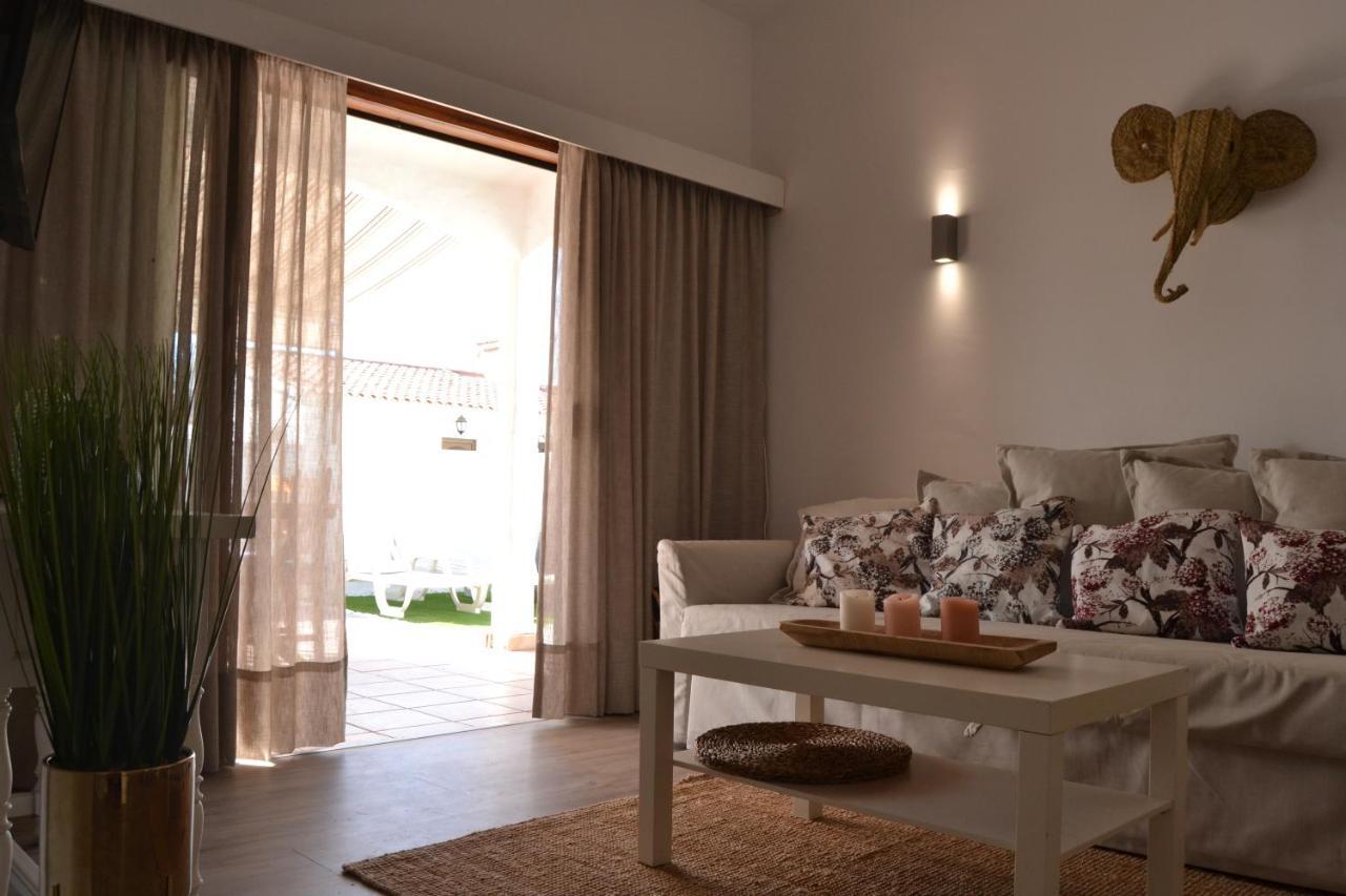 White Exclusive Bungalow. 2 Rooms, Garden & Pool. Maspalomas  Bagian luar foto